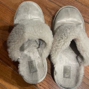 Gold ugg slipper youth size 6